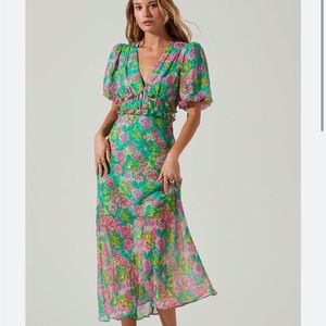ASTR Esperanza Floral Puff Sleeve Midi Dress